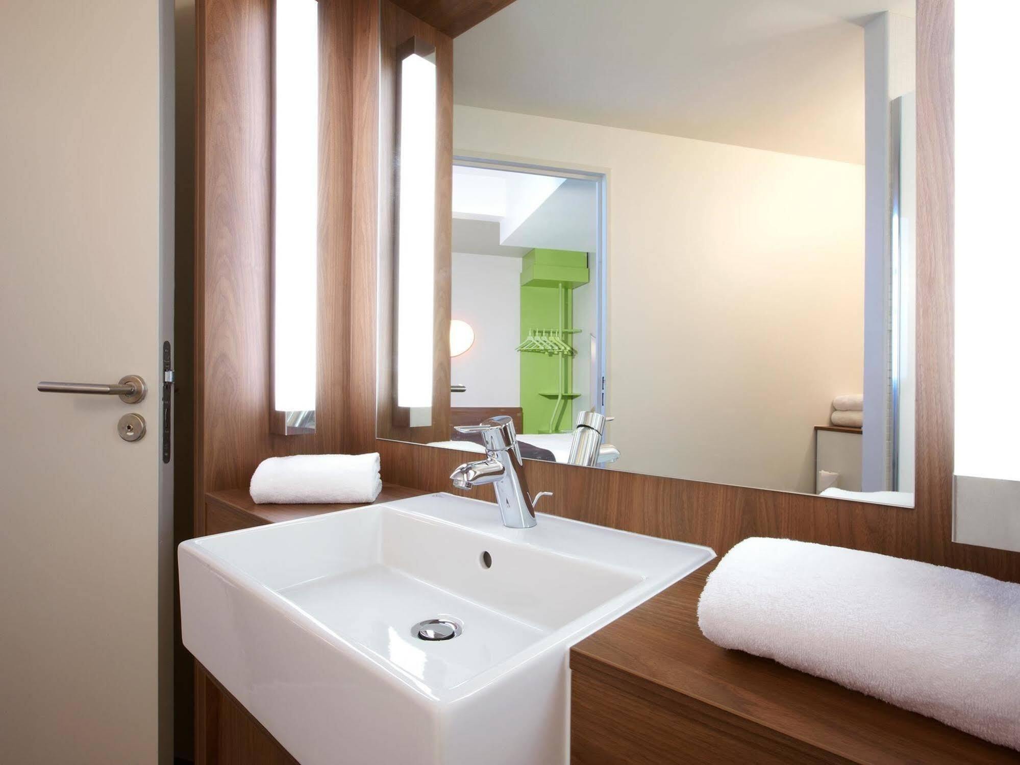 B&B Hotel Le Havre Centre Hotel